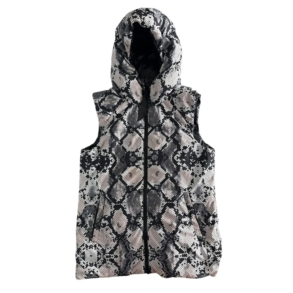 Lululemon The Fluffiest Vest Black Ziggy Snake Pink Black 650 Goose Down Sz 8 - Picture 11 of 14